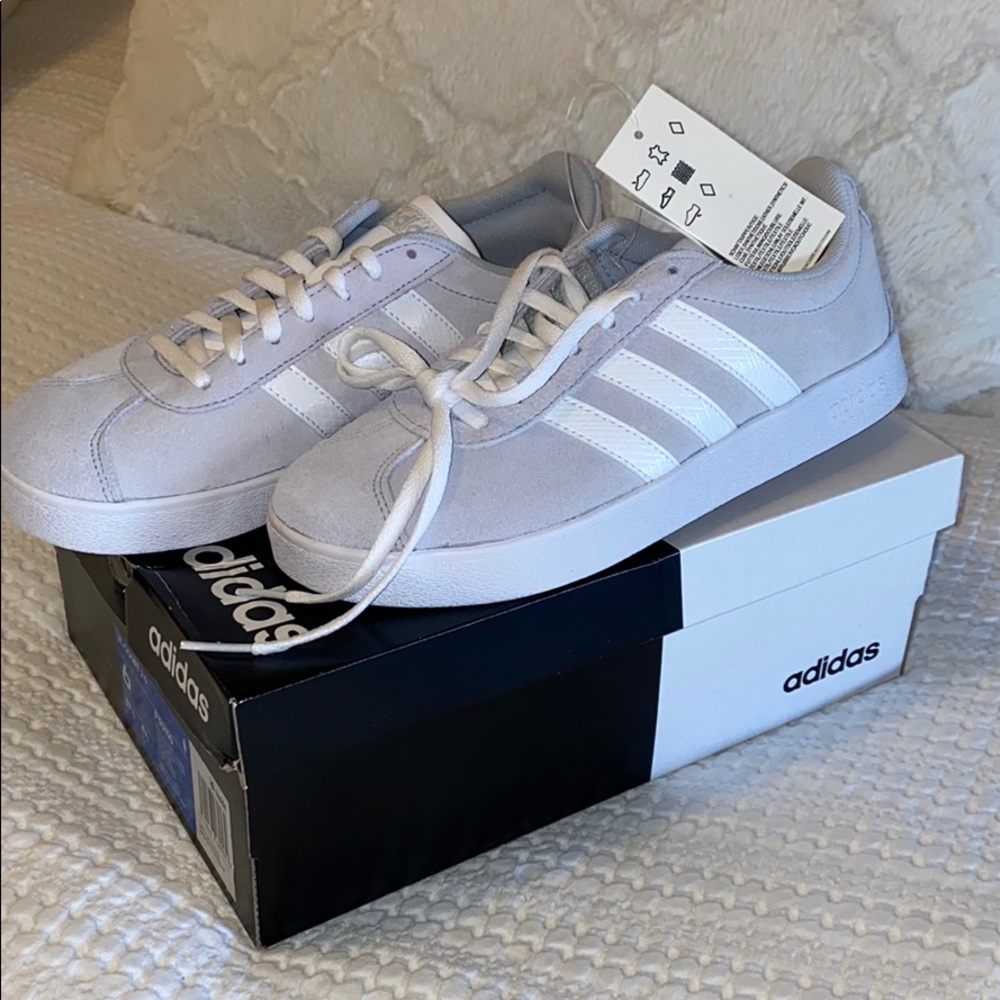 Adidas VL Court 2.0 • NWT • Size 6